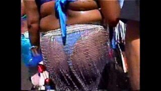 Arbeids-Day2k4.1-Ass2Sweet!